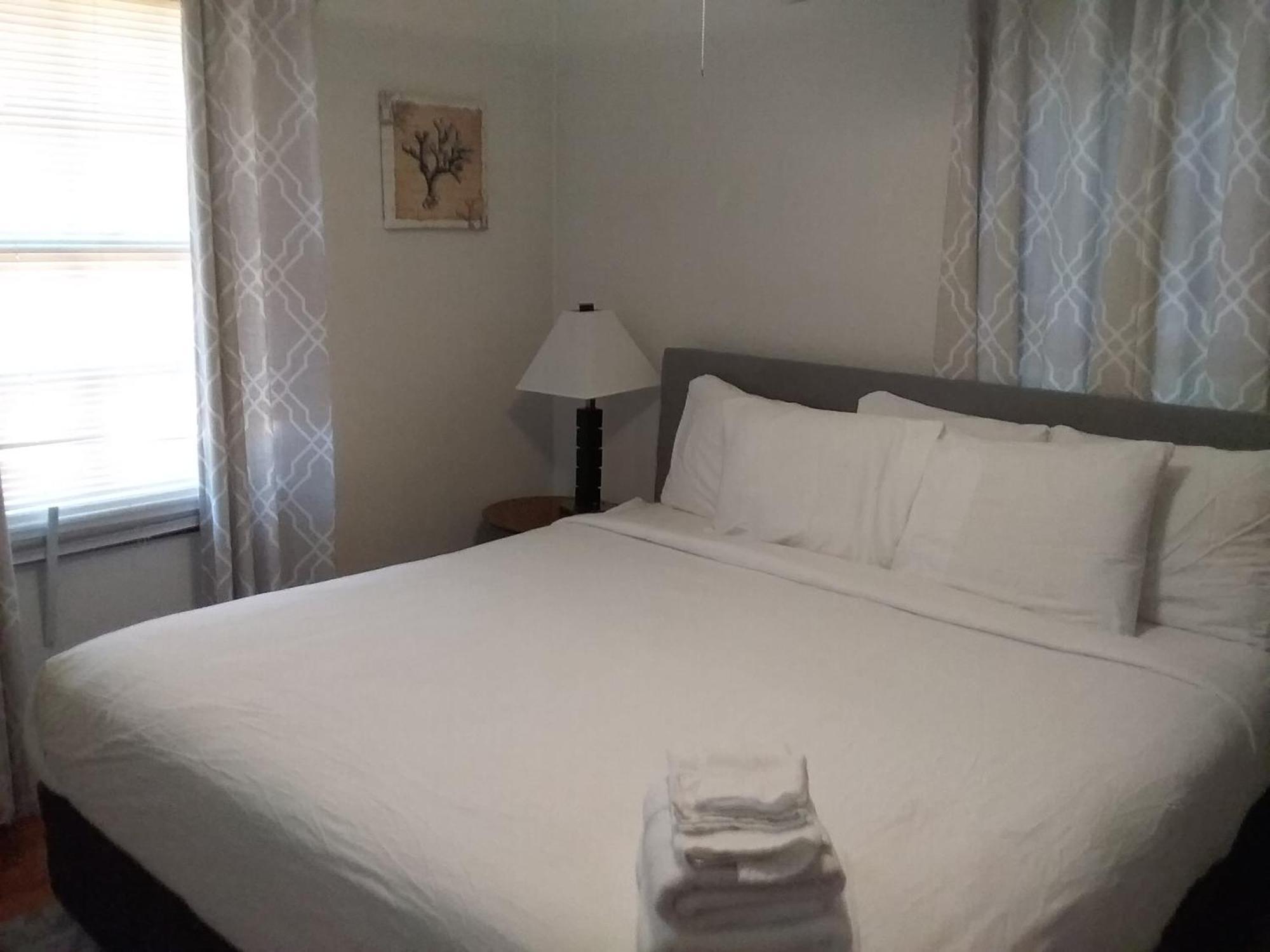Retro Rainbow At Herb River-highlighter Hideaway #5 Casa de Férias Savannah